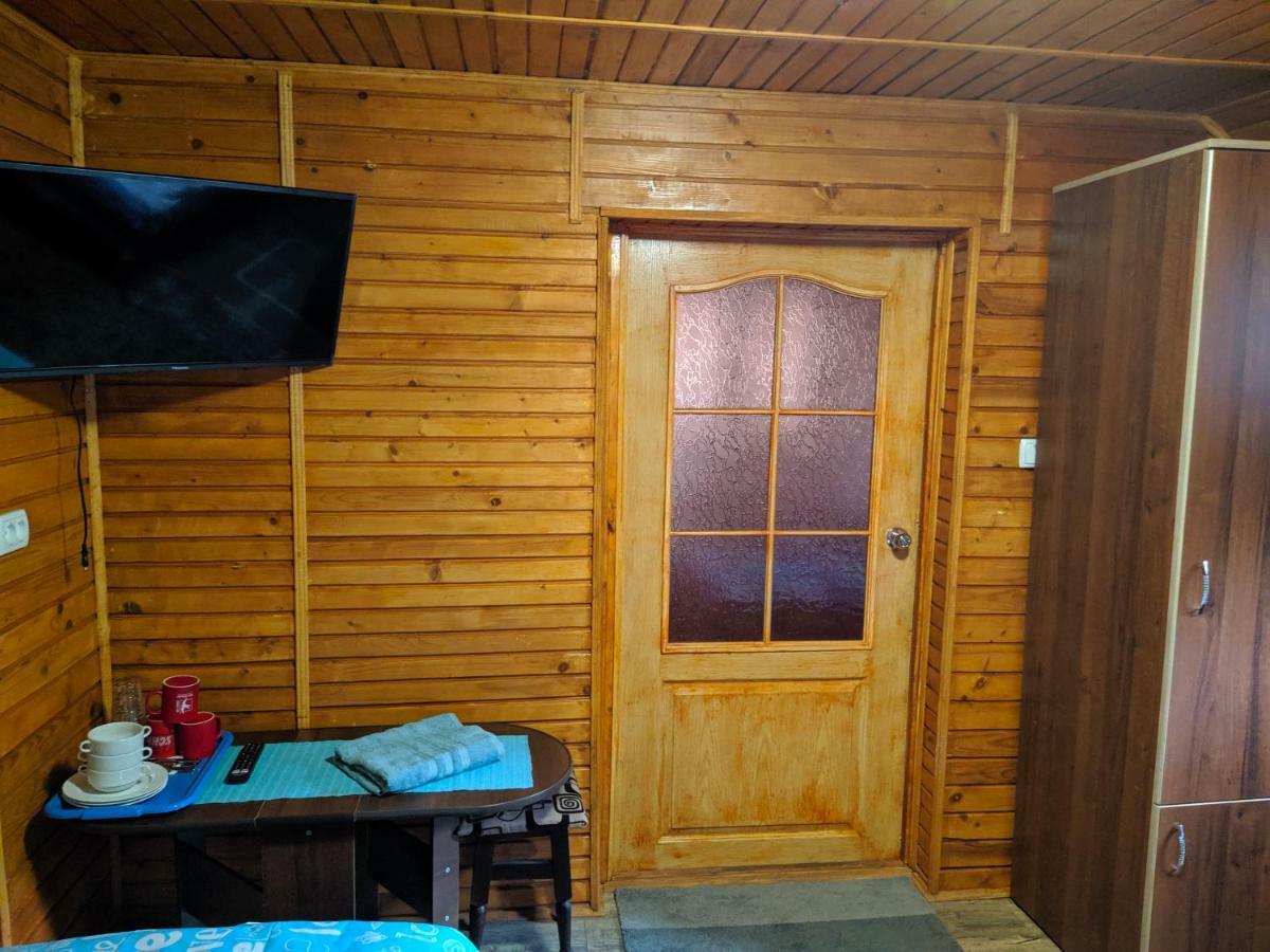 У Оксани Casa de hóspedes Kvasir Exterior foto